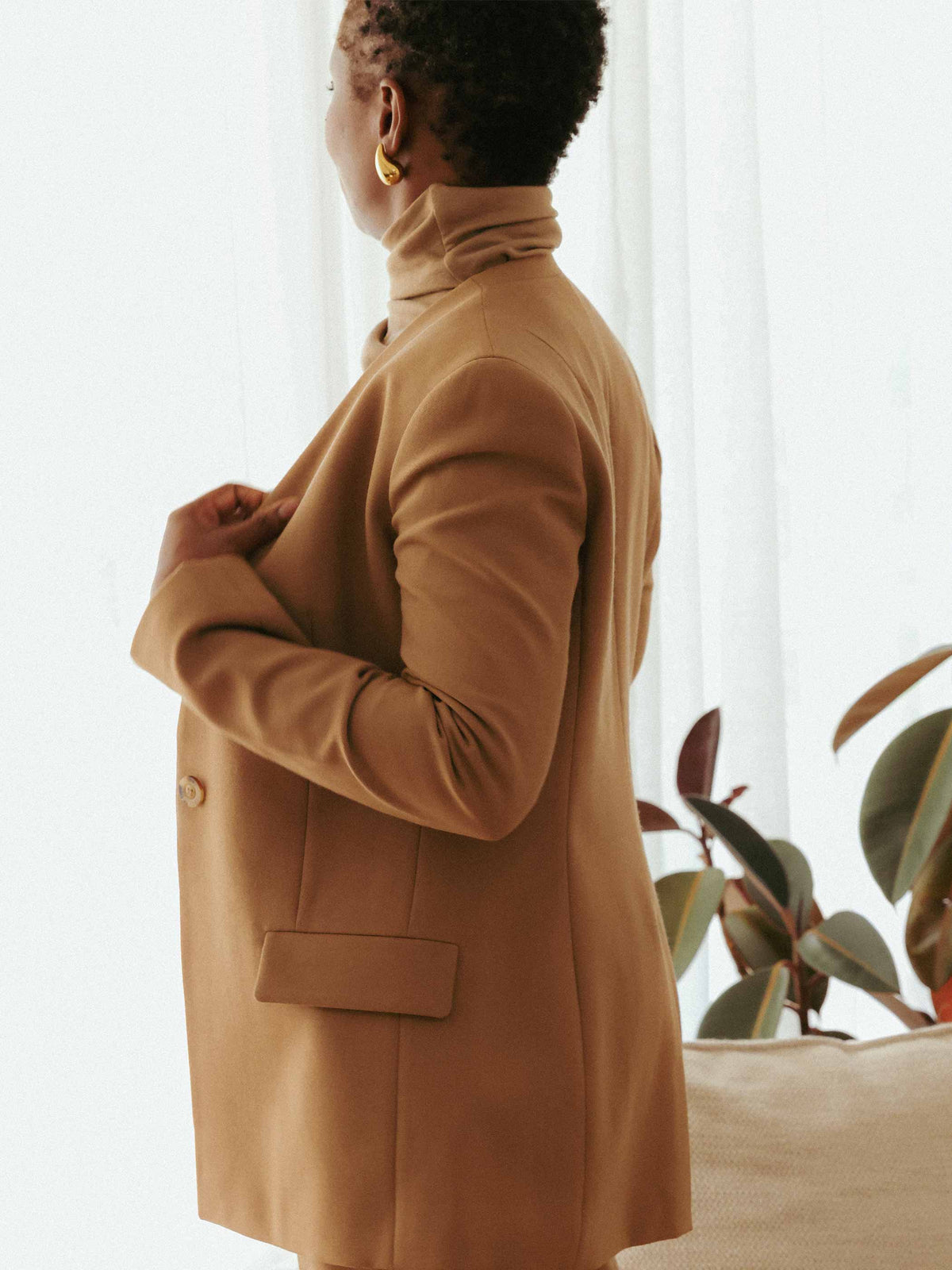 SIENNA WOOL COLLARLESS SUIT JACKET