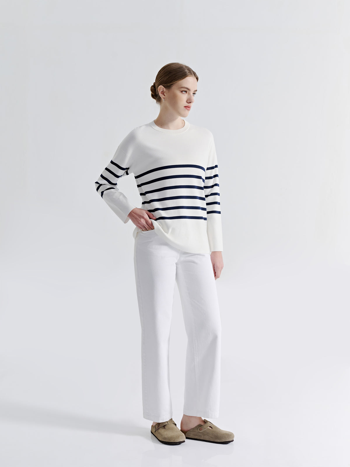 OVERSIZED CREW NECK STRIPED SWEATER