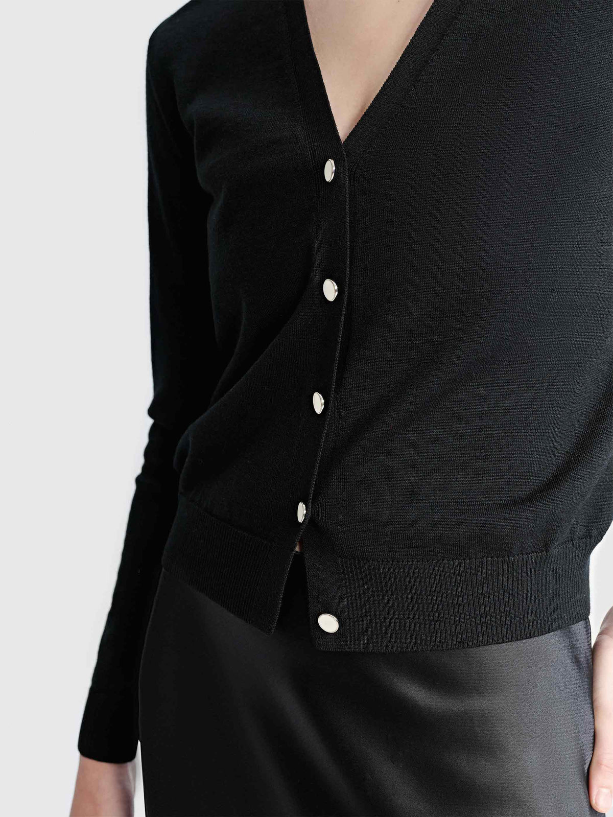 OPEN V-NECK BUTTON FRONT CARDIGAN