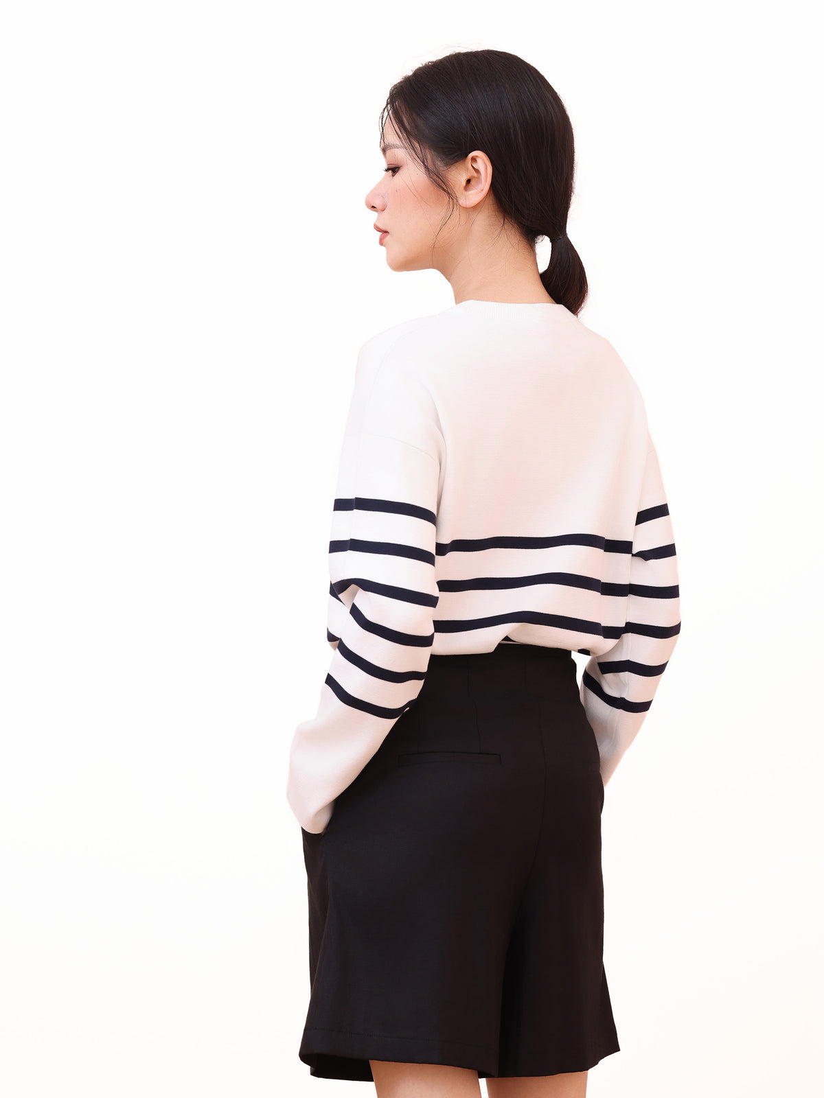 OVERSIZED CREW NECK STRIPED SWEATER